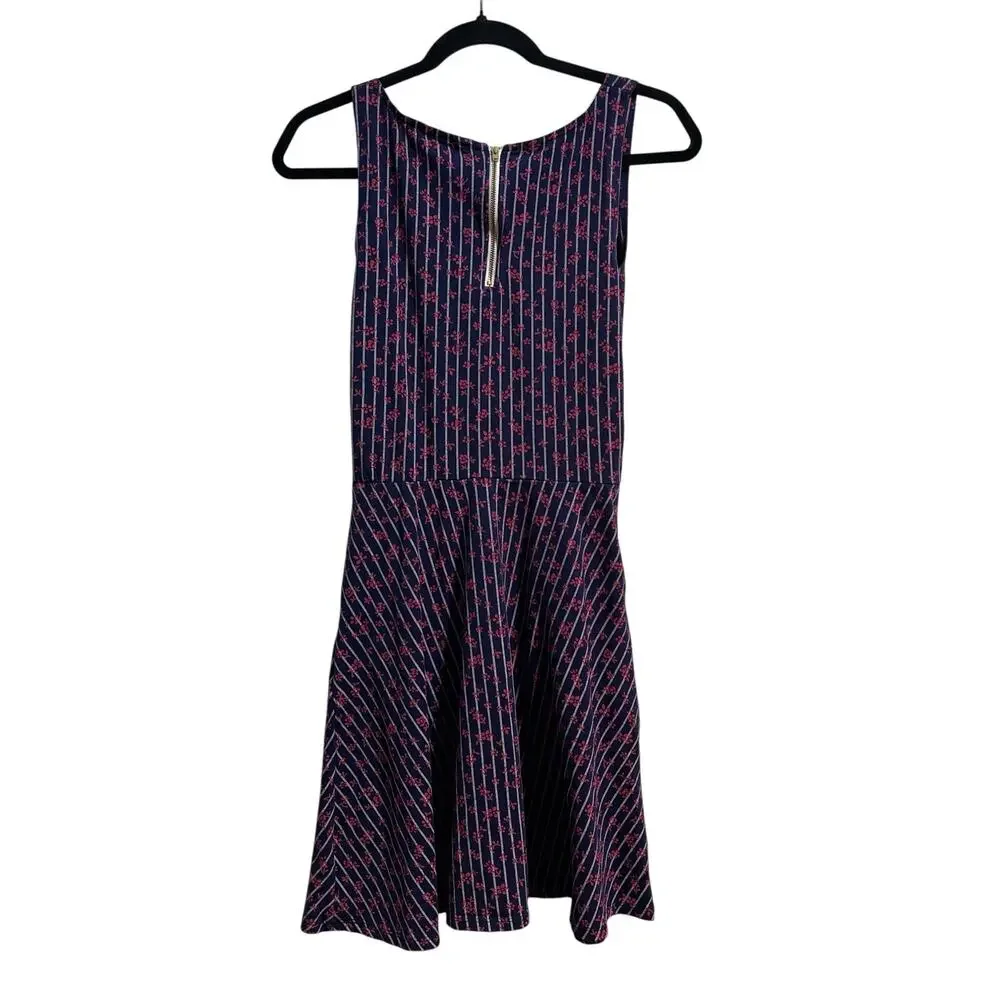 U.S Polo Assn. Striped Floral Fit & Flare Sleeveless Dress Women's Sz XS - Picture 2 of 10